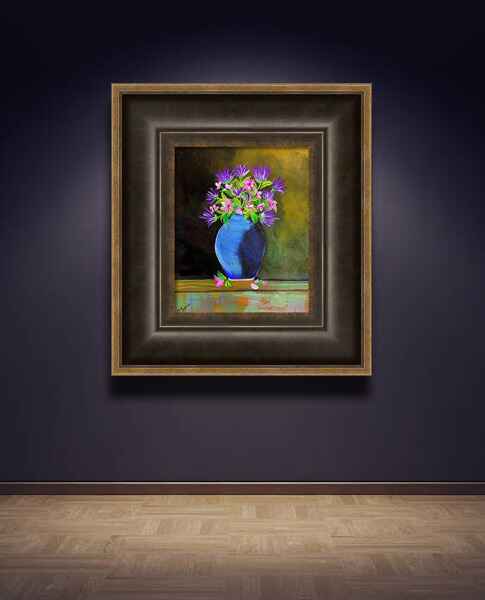 vase of clover wall view